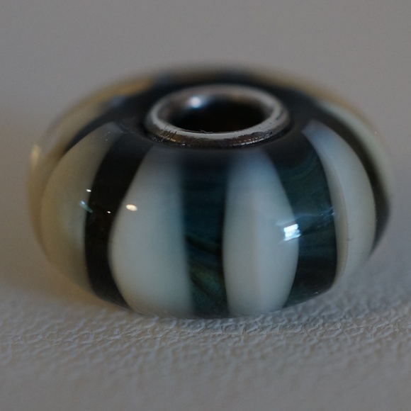 Trollbeads Jewelry - Trollbeads Organic Stripe Bead